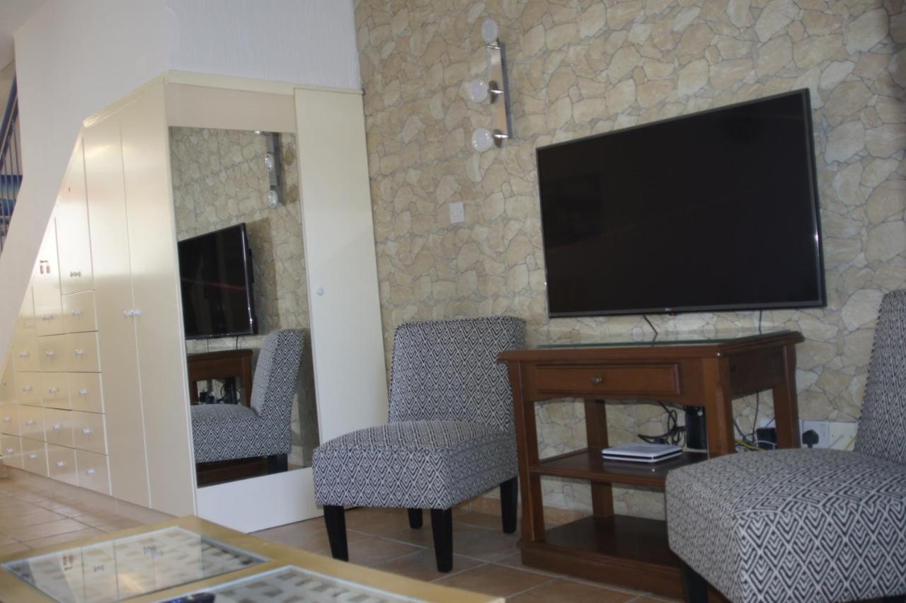 Family Paradise- Luxury Combined With Home Comfort Paphos Eksteriør billede